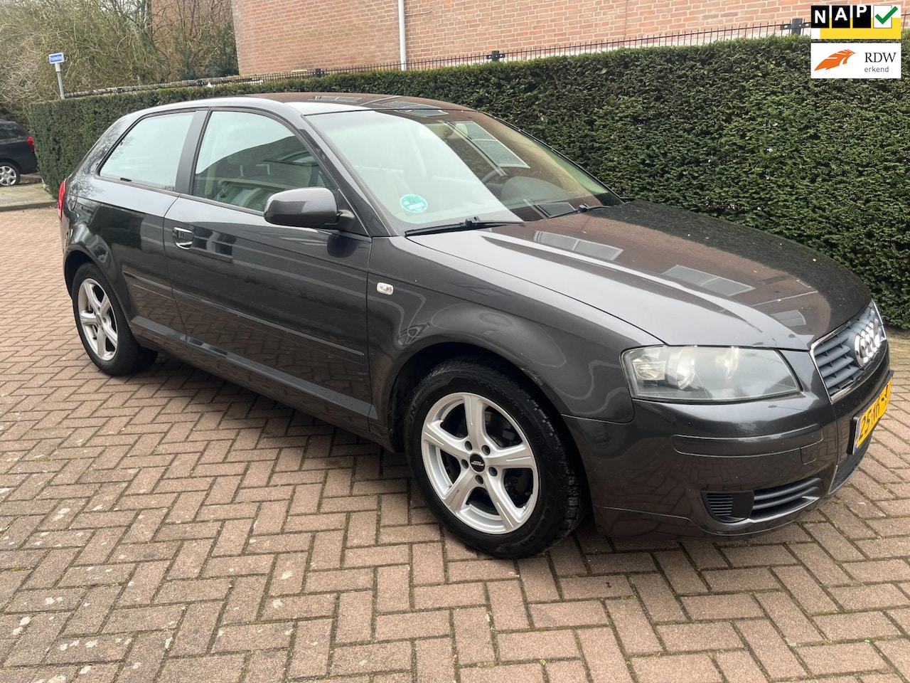 Audi A3 - 1.6 Attraction 1.6 Attraction - AutoWereld.nl