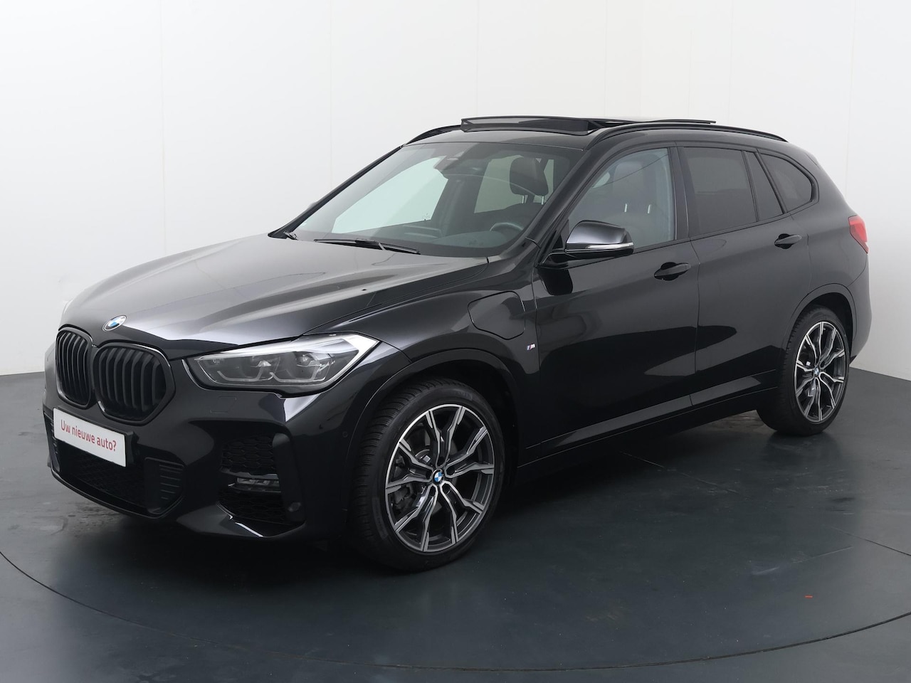 Volkswagen T-Roc - 1.5 TSI Sport | 150 PK | Automaat | Navigatiesysteem | Achteruitrijcamera | 18" LM velgen - AutoWereld.nl