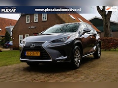 Lexus NX - 300h Aut. | Lederen Interieur | Rijbaanbegeleiding | Stoelverwarming | Xenon | Historie |