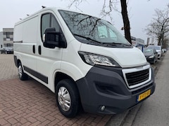 Peugeot Boxer - 330 2.0 BlueHDI L1 H1 Premium Pack Euro 6 99.000km 1e Eigenaar Airco, Navigatie, Camera