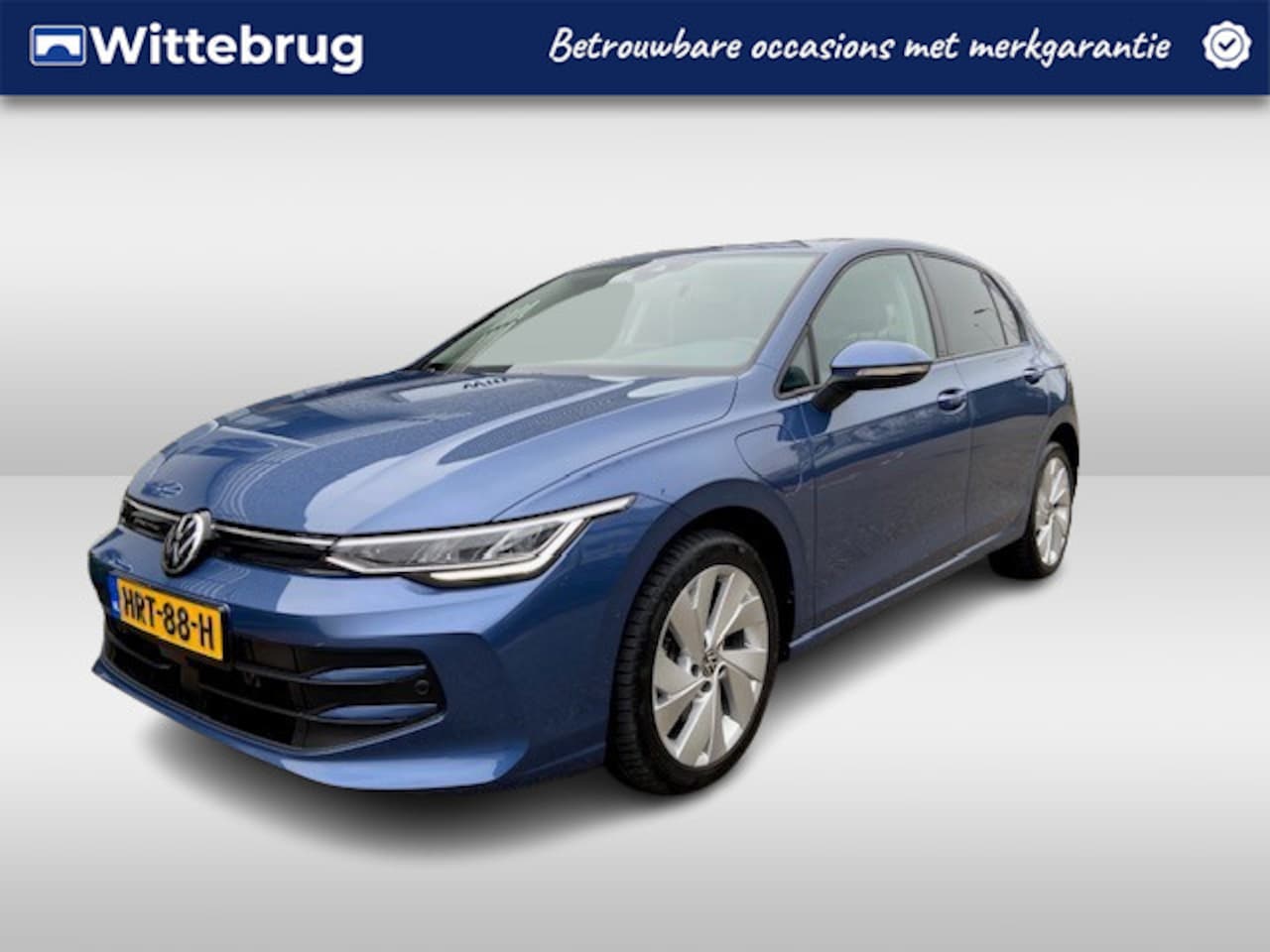 Volkswagen Golf - 1.5 eHybrid Life Edition 17"LMV / App.Connect / Stoel-, stuurverwarming - AutoWereld.nl