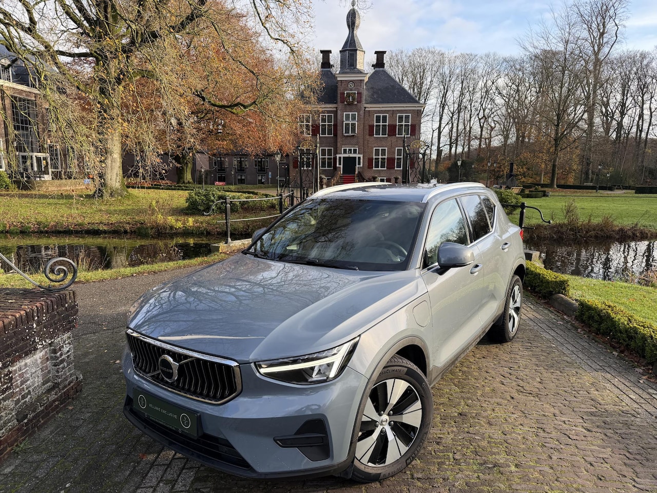 Volvo XC40 - T4 Plug-In Hybrid Inscription | Trekhaak | Camera | LED | Cruise | Clima | - AutoWereld.nl