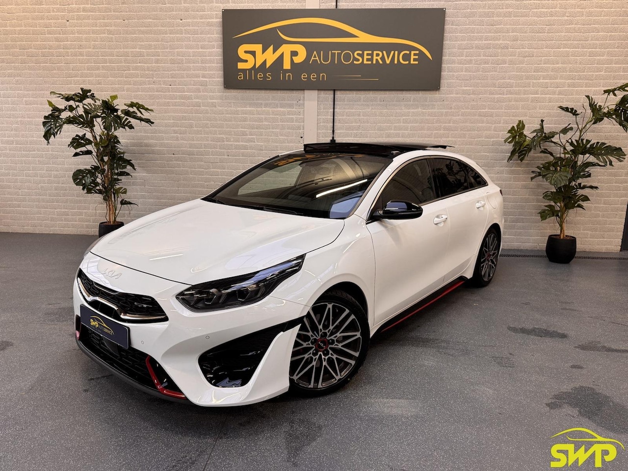 Kia Pro cee'd - 1.6 T-GDi GT | Pano | JBL | Memory | Navi | Cam | Digidash | ACC - AutoWereld.nl
