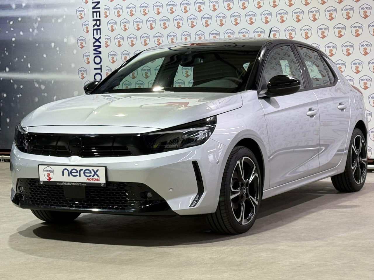 Opel Corsa - 1.2 GS Sport | Pano | Carplay | Camera | Dodehoek - AutoWereld.nl