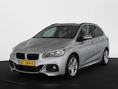 BMW 2-serie Active Tourer - 220i High Executive M-Sport / Automaat / Lederen Sportstoelen / Afn. Trekhaak / Head-Up