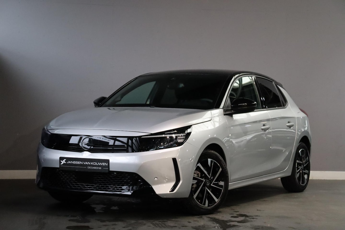 Opel Corsa - 1.2 Turbo Hybrid GS 145PK Automaat Climate Control Navigatie Apple Carplay LED - AutoWereld.nl