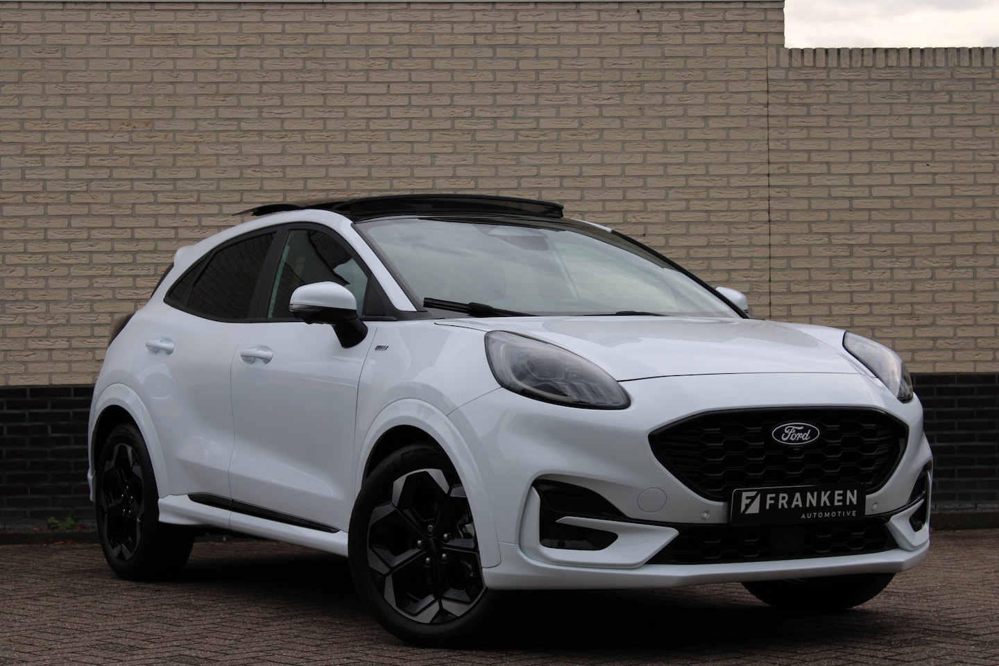 Ford Puma - 1.0 EcoBoost Hybrid 155PK ST-Line X | Panoramadak | Trekhaak | Full Options - AutoWereld.nl
