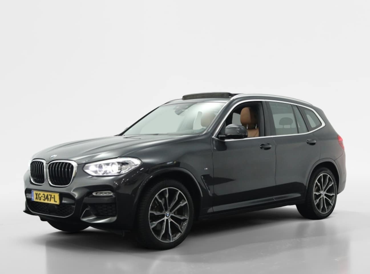 BMW X3 - xDrive20i M Sport High Executive | Leder | Panoramadak | Camera - AutoWereld.nl