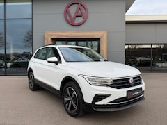 Volkswagen Tiguan - 1.4 TSI DSG eHybrid Life | Leder | Trekhaak | 360 Camera | Elek. klep | Rijklaar incl. 1 j