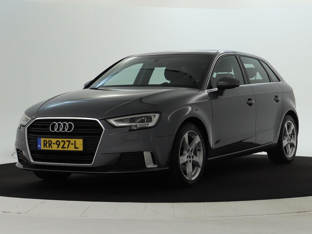 Audi A3 Sportback - 1.0 TFSI Sport Lease Edition | Sportstoelen | PDC | NAV | LM 17'' - AutoWereld.nl