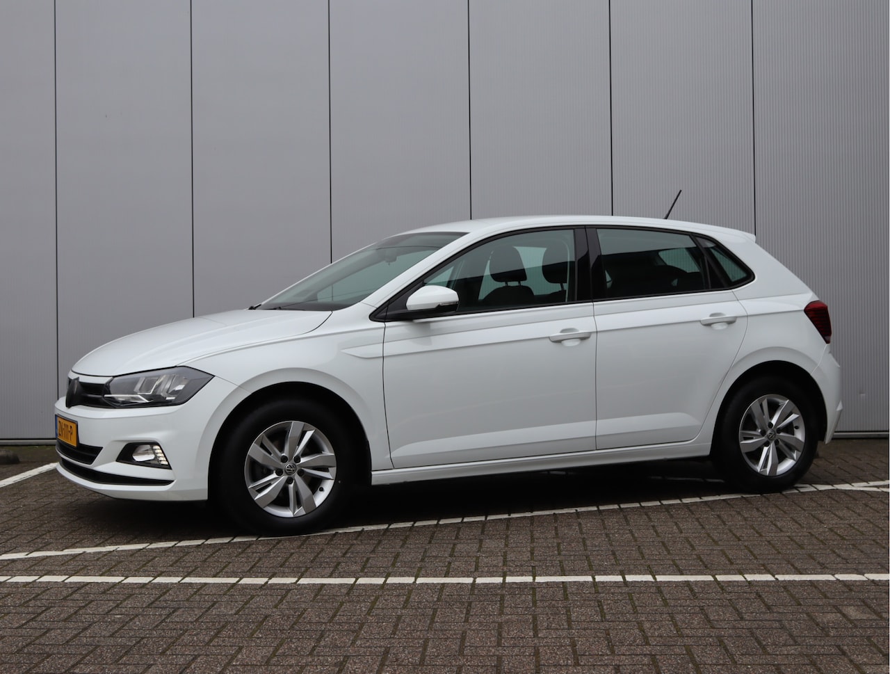Volkswagen Polo - 1.0 TSI Comfortline | Navigatie | ACC | Carplay | Org. NL - AutoWereld.nl