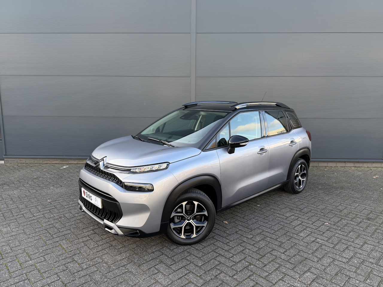 Citroën C3 Aircross - 110pk Shine (Camera - Keyless Entry - Automatische Airco - LED - Navigatie - Apple Carplay - AutoWereld.nl