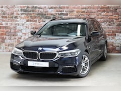 BMW 5-serie Touring - 520i High Executive M Sport Pakket Automaat / Panoramadak / Navigatie Professional / Achte