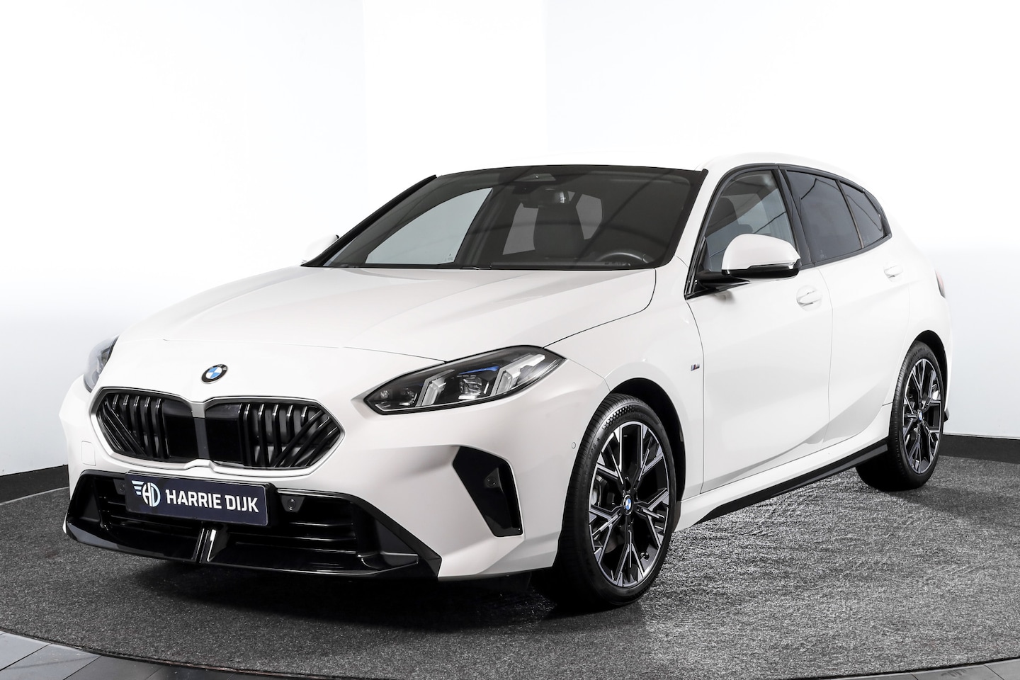 BMW 1-serie - 120 M Sport | Dig. Cockpit | Adapt. Cruise | Harman/Kardon | Stoelverw. | PDC | Camera | N - AutoWereld.nl