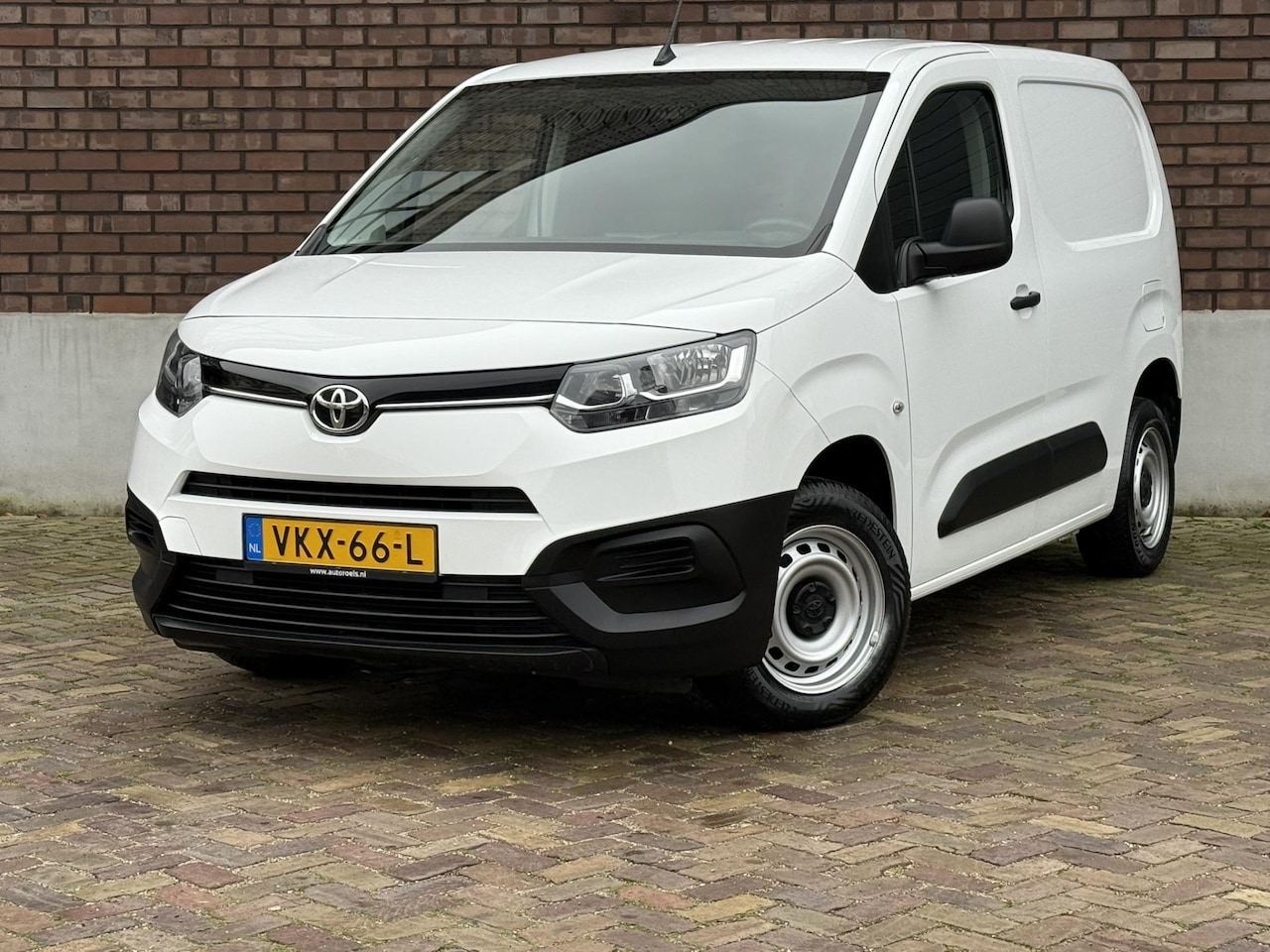 Toyota ProAce City - 1.5 D-4D / Airco / Cruise Control / BlueTooth (handsfree) / Betonplex Laadvloer incl. Vloe - AutoWereld.nl