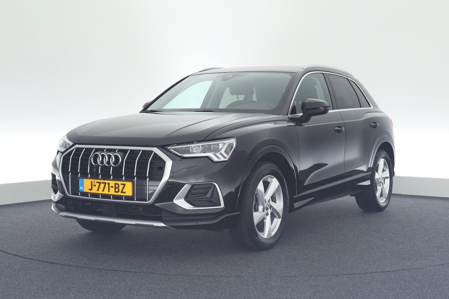 Audi Q3 - 35 TFSI 150pk Pro Line Trekhaak Stoelverwarming Leder Navigatie - AutoWereld.nl