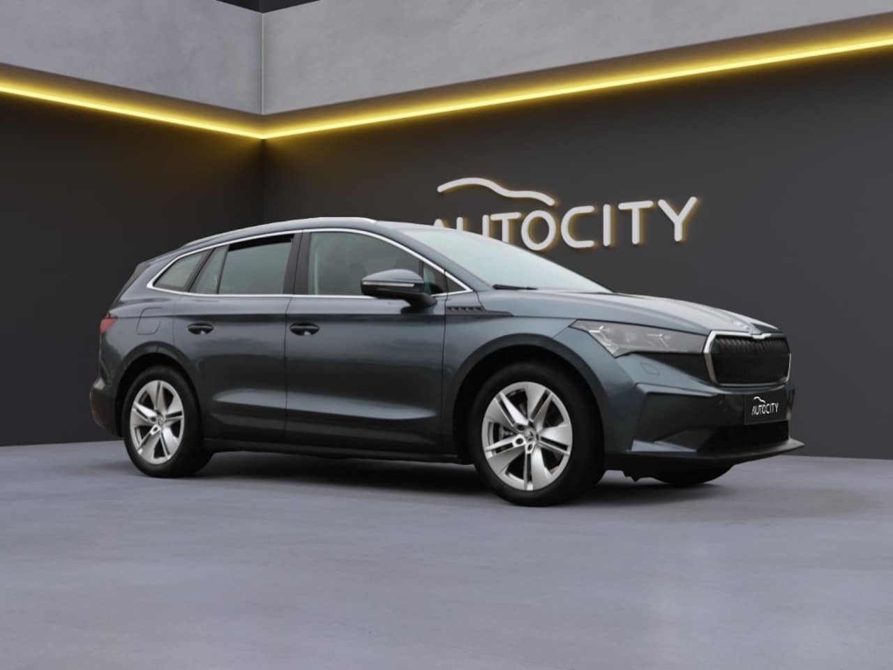 Skoda Enyaq iV - 80 Loft 82 kWh l Panorama l Keyless l Camera - AutoWereld.nl