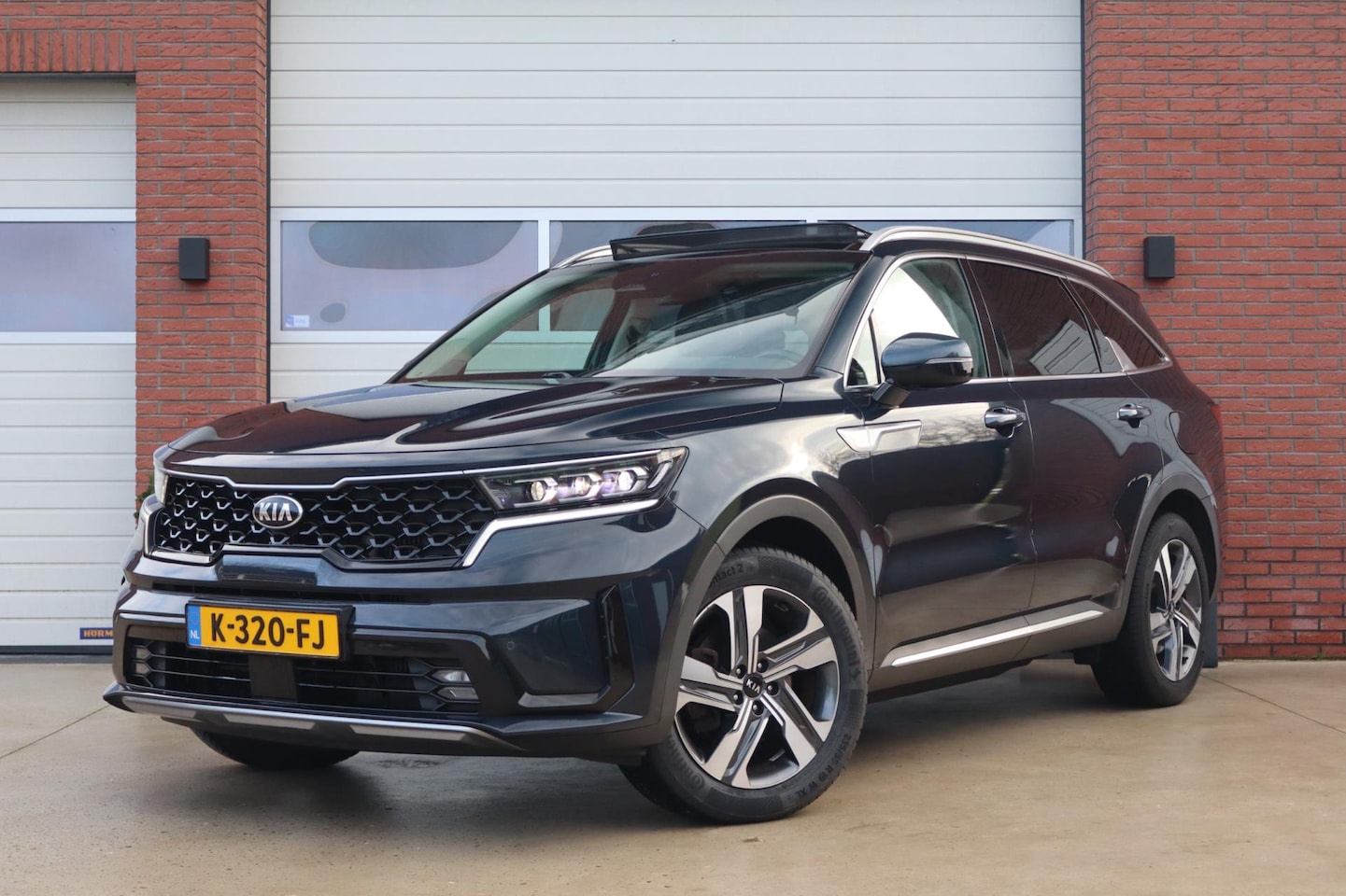 Kia Sorento - 1.6 T-GDI Hybrid DynamicPlusLine 7 persoons Bose - Panoramadak - Stuurverwarming - DAB - T - AutoWereld.nl