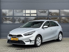 Kia Cee'd - Ceed 1.0 T-GDI DYNAMICLINE I P-CAMERA I ADAPT. CRUISE CONTROL I APPLE CARPLAY I NAVIGATIE