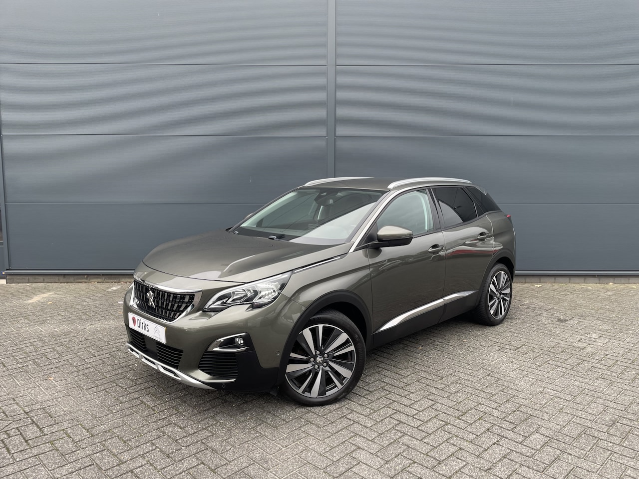 Peugeot 3008 - 180pk Allure Pack (Trekhaak - Leder - 360gr Camera - 19"- Navigatie - Automatische Airco - - AutoWereld.nl