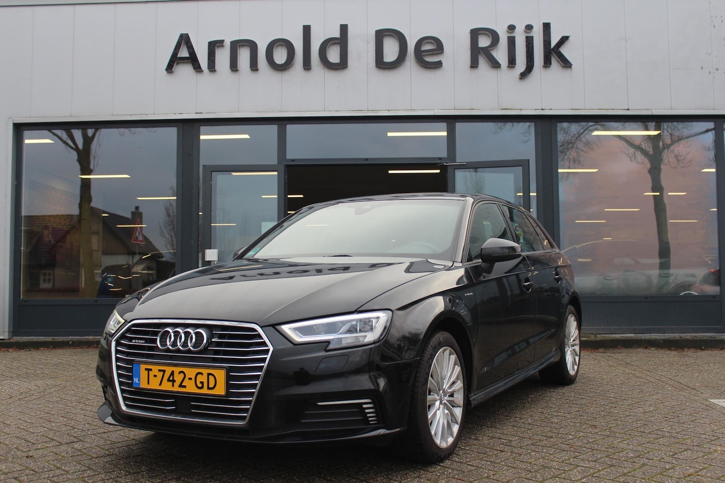 Audi A3 Sportback - 1.4 e-tron Sport 1.4 e-tron Sport - AutoWereld.nl