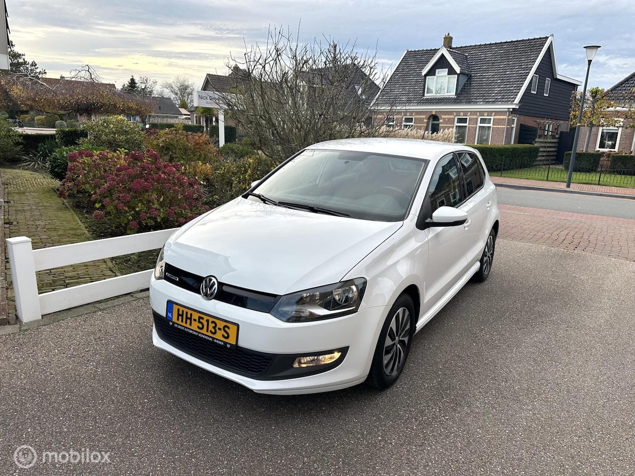 Volkswagen Polo - 1.0 95PK BlueMotion Edition BLUETOOTH AIRCO CRUISE CONTROLE PRIVACY GLAS ZEER ZUINIG!! - AutoWereld.nl