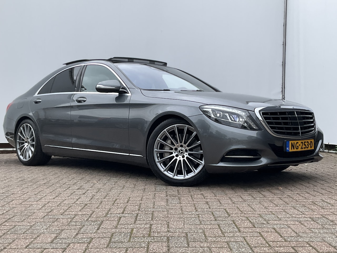 Mercedes-Benz S-klasse - 400 4Matic Prestige Plus Pano Hud Burmester Leer 360Cam Memory VOL! - AutoWereld.nl