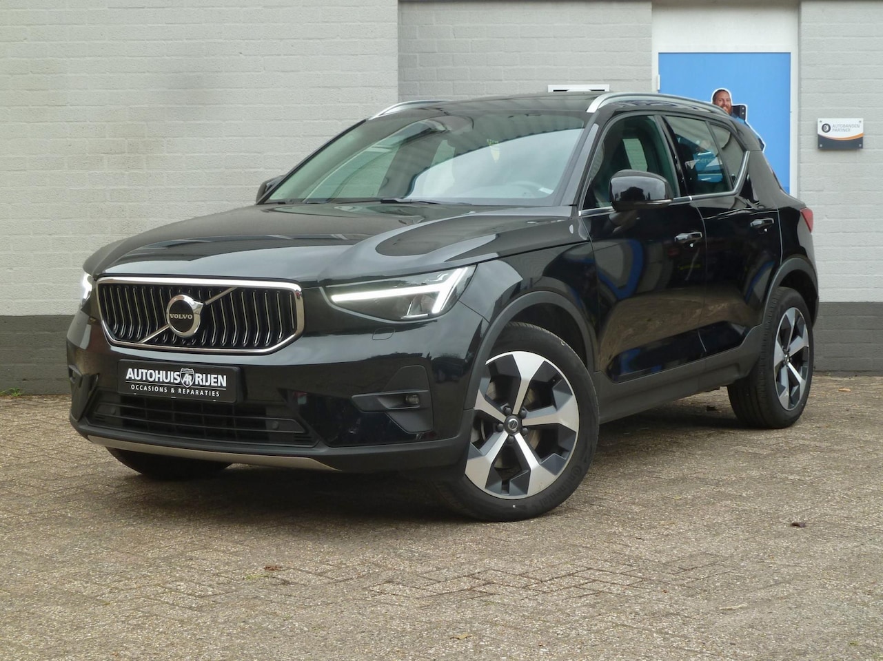 Volvo XC40 - 2.0 B3 Ultimate Bright|Panodak|Sportstoelen|Leder|Memory|Adaptive-Cruise|Stoel/Stuurverwar - AutoWereld.nl