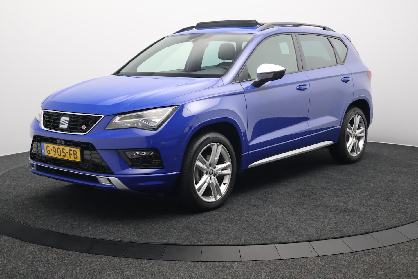 SEAT Ateca - 1.5 TSI FR Business Intense | Trekhaak | 360° Camera | Panoramadak | Carplay - AutoWereld.nl