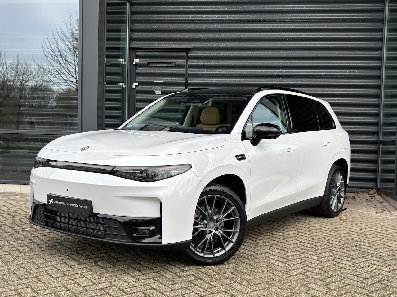 Leapmotor C10 - REEV 28.4kWh Design - AutoWereld.nl