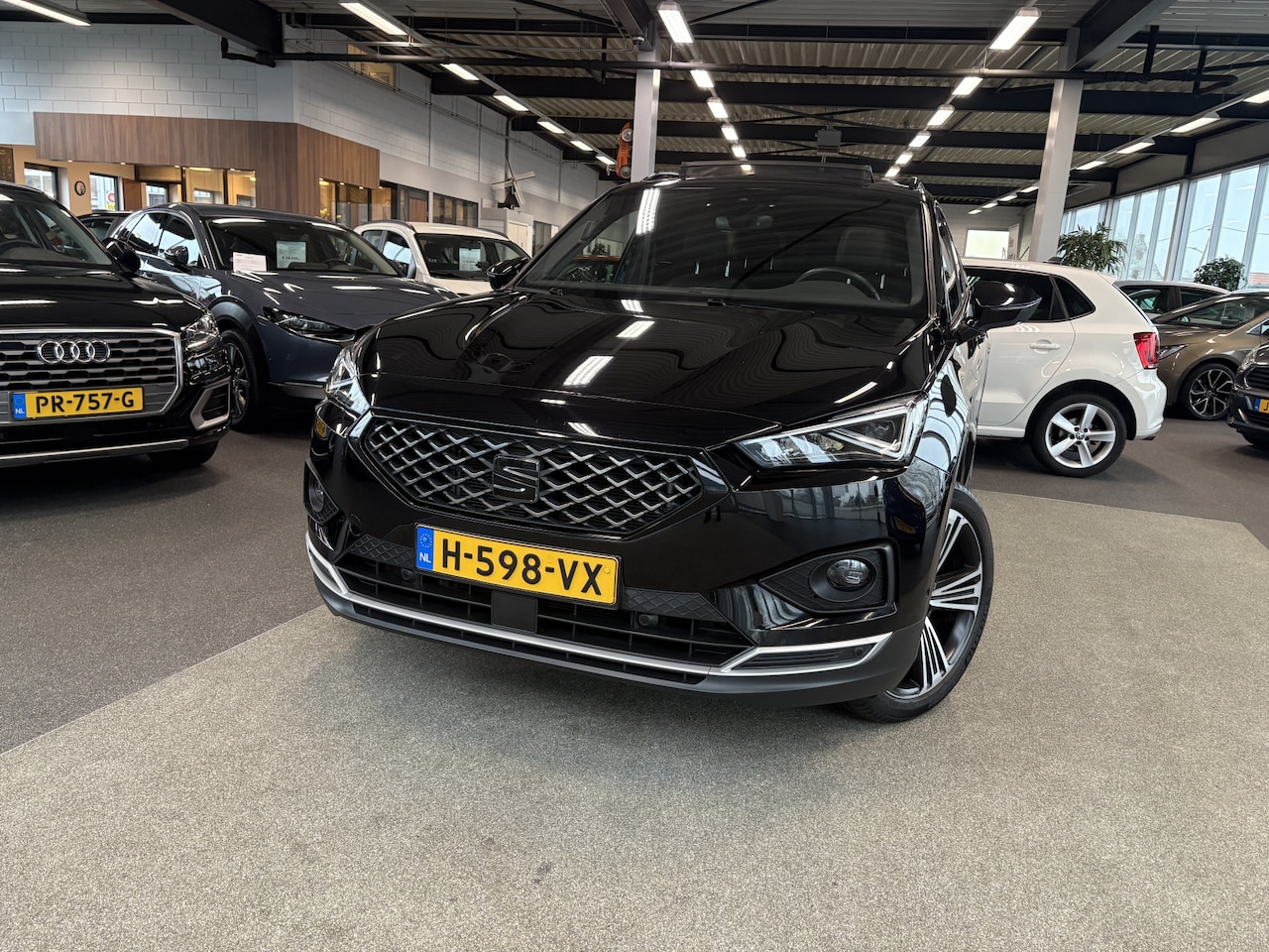 SEAT Tarraco - 1.5 TSi 150pk DSG Xcellence SCHUIFDAK/BEATSAUDIO/LEDER/DODEHOEK/20INCH - AutoWereld.nl