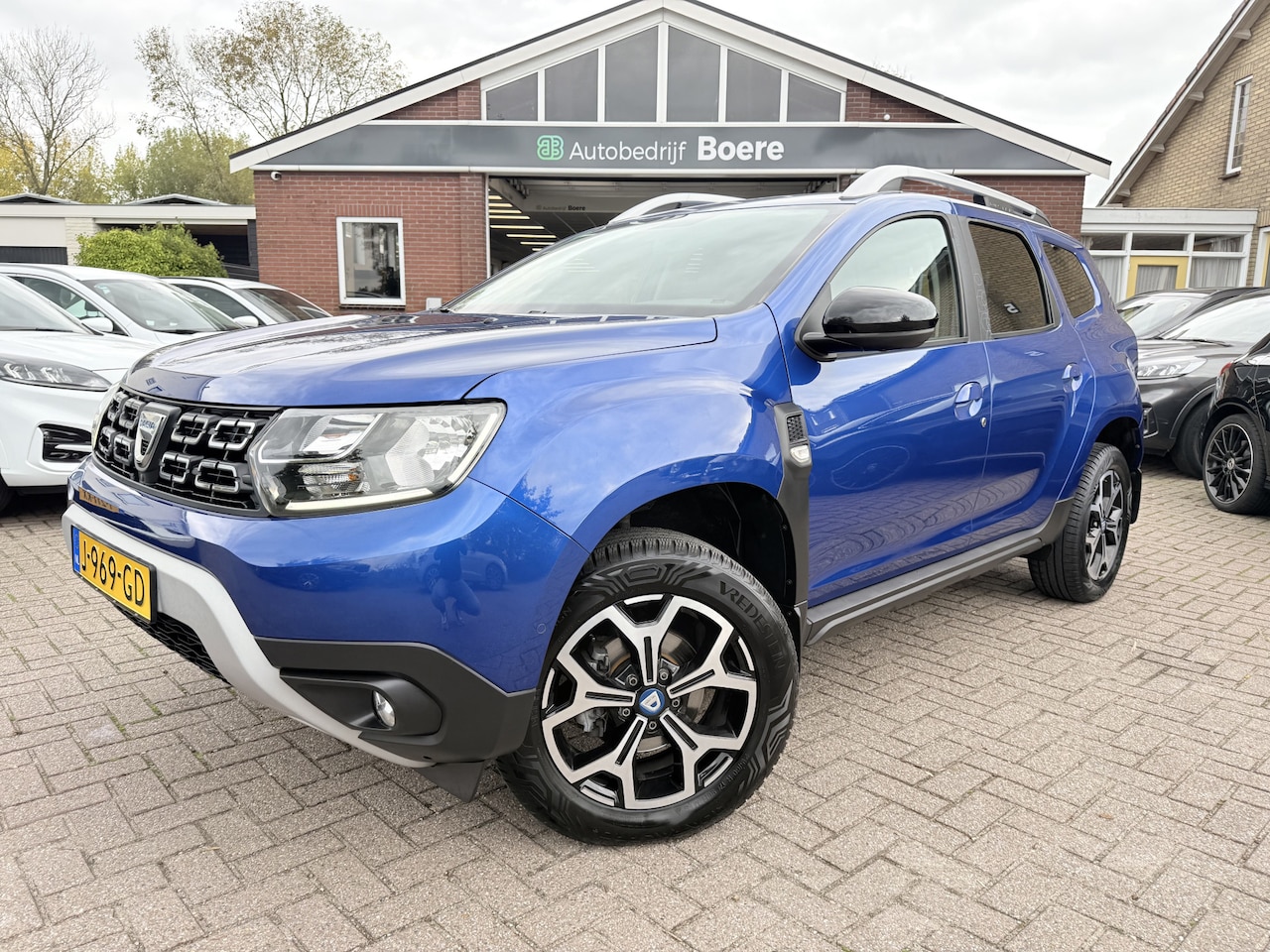 Dacia Duster - 1.3 TCe 150pk Serie Limitee 15th Anniversary Trekhaak, 360 camera - AutoWereld.nl