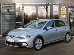 Volkswagen Golf - 1.5 eTSI 150pk DSG Style LED+/Keyless/Camera/Elek. stoel+mem/ACC/Dodehoek/17"