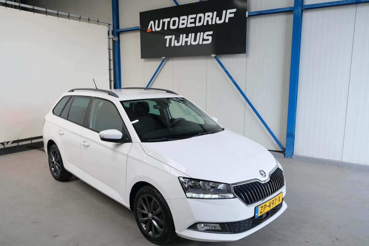 Skoda Fabia Combi - 1.0 Business Edition - N.A.P. Airco, Cruise, Trekhaak. - AutoWereld.nl