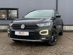 Volkswagen T-Roc - 1.5 TSI Sport Business R BLACK EDITION