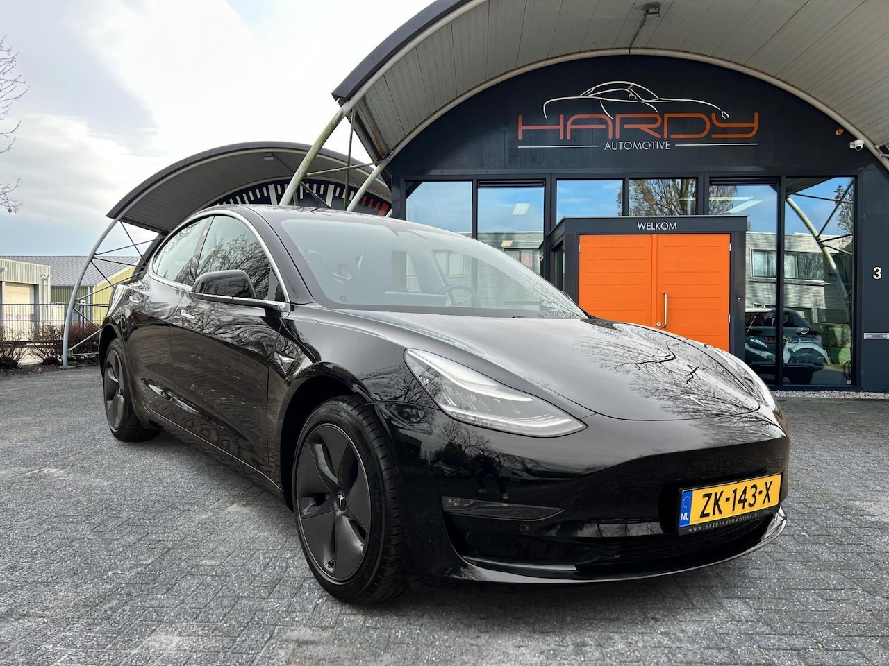 Tesla Model 3 - Standard RWD Plus 60 kWh Enhanged Autopilot Trekhaak (910kg) Rijklaarprijs! - AutoWereld.nl