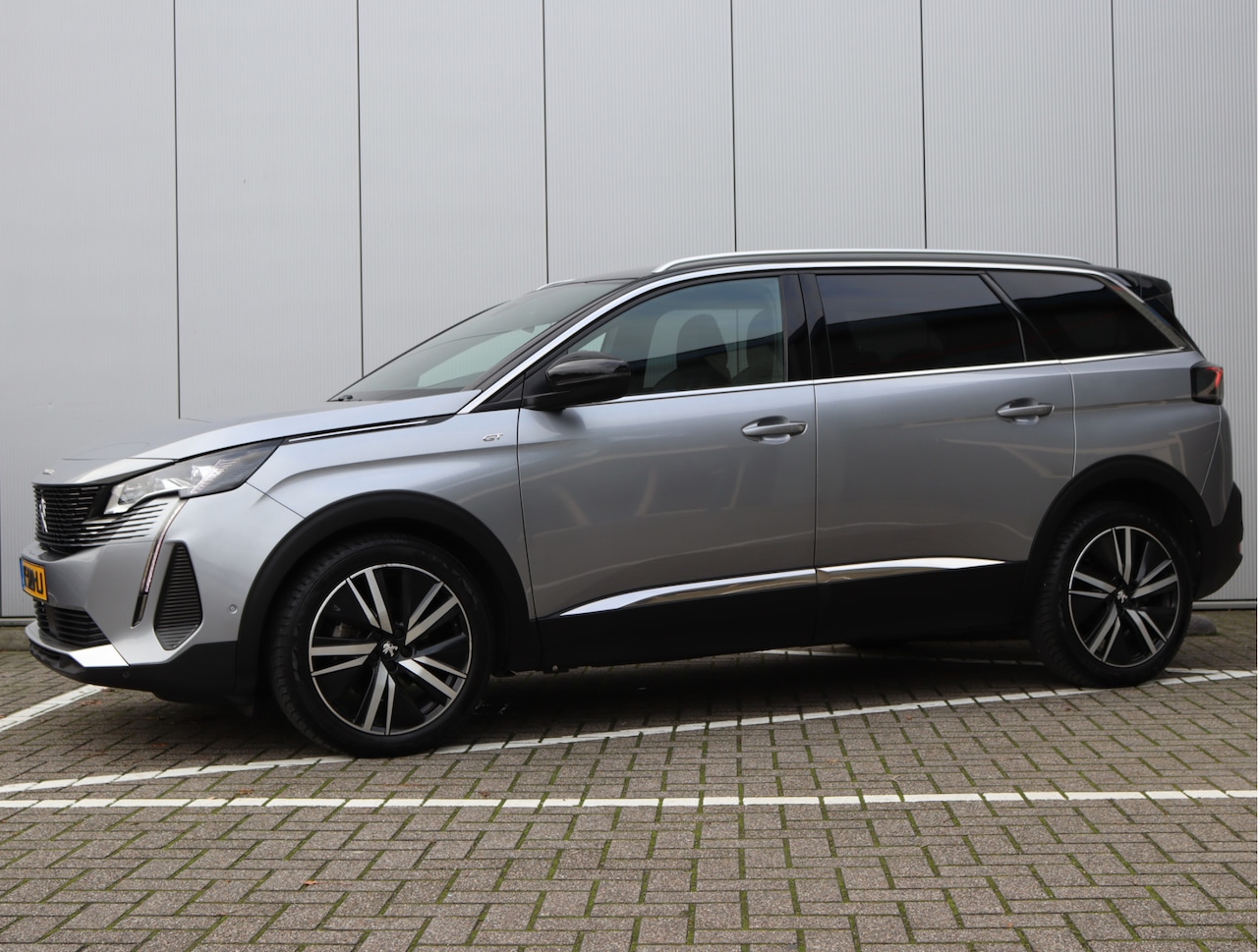 Peugeot 5008 - 1.2 PureTech Blue Lease GT | Trekhaak | Massage | Focal | NAP - AutoWereld.nl