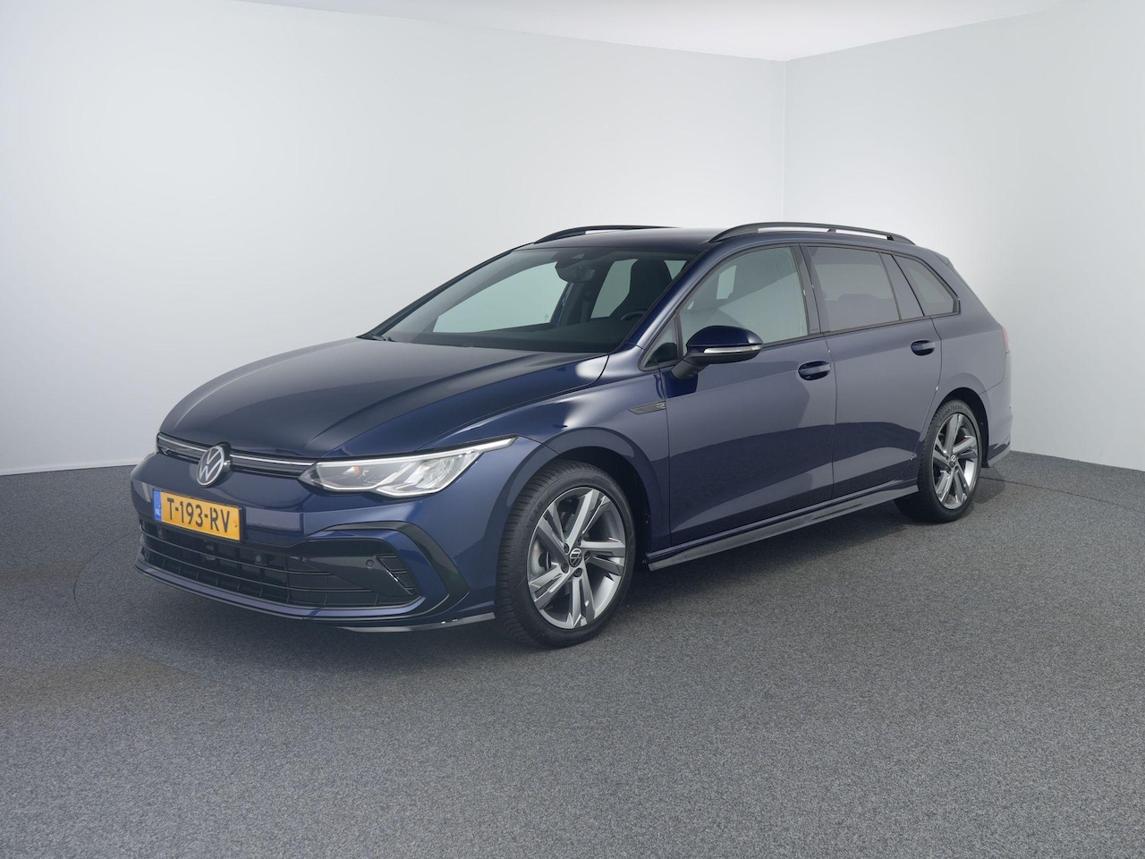 Volkswagen Golf Variant - 1.5 TSI R-Line | Carplay | Camera | ACC | - AutoWereld.nl