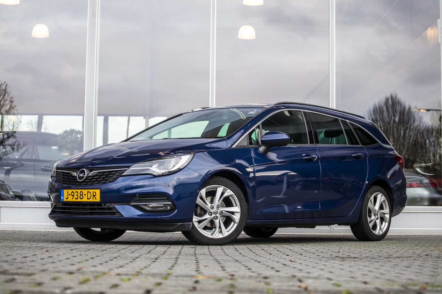 Opel Astra Sports Tourer - 1.2 Elegance | Camera | Carplay | NL Auto - AutoWereld.nl
