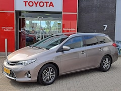 Toyota Auris Touring Sports - 1.8 HYBRID LEASE NAVI STOELVERWARMING PANORAMADAK PARK-SENSOREN TREKHAAK CAMERA CRUISE PRI