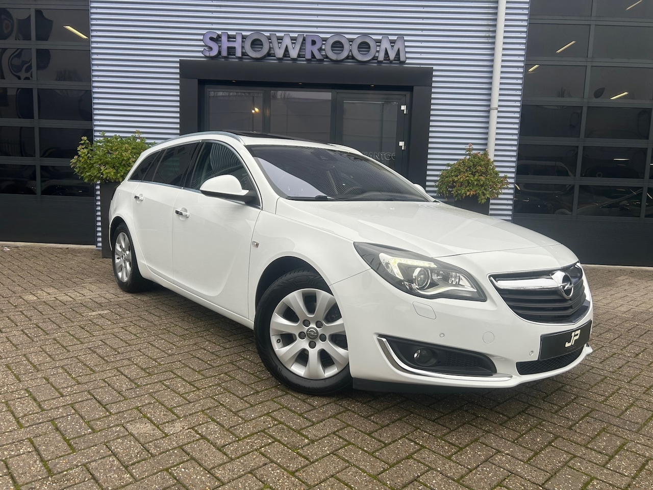 Opel Insignia Sports Tourer - 1.6 CDTI EcoFLEX Business Executive PANO|Trekhaak|Leder|ACC|Navi|Applecarplay|Stoel en Stu - AutoWereld.nl