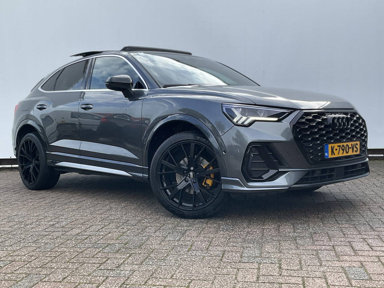 Audi Q3 Sportback - 35 TFSI Pro Line S Pano Adap.Cruise Alcantara B&O Led Nieuwstaat BOMVOL! - AutoWereld.nl