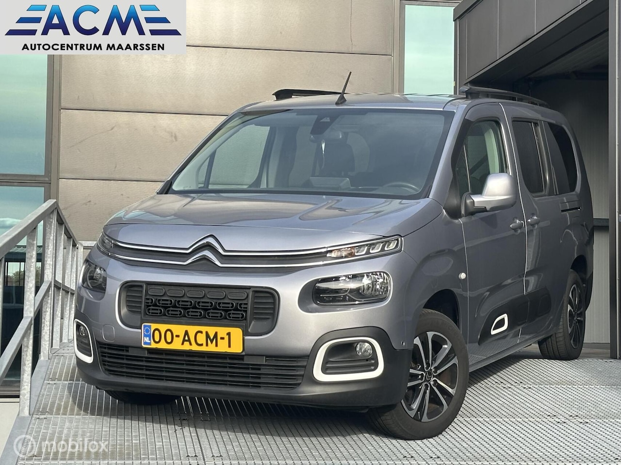 Citroën Berlingo XL - 1.2 PureTech Live 7 persoons - AutoWereld.nl