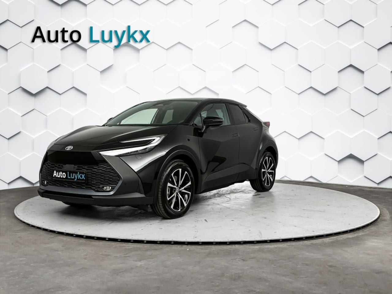 Toyota C-HR - CH-R 2.0 PHEV First Edition | 223 PK | Navigatie | Elektrische Achterklep - AutoWereld.nl