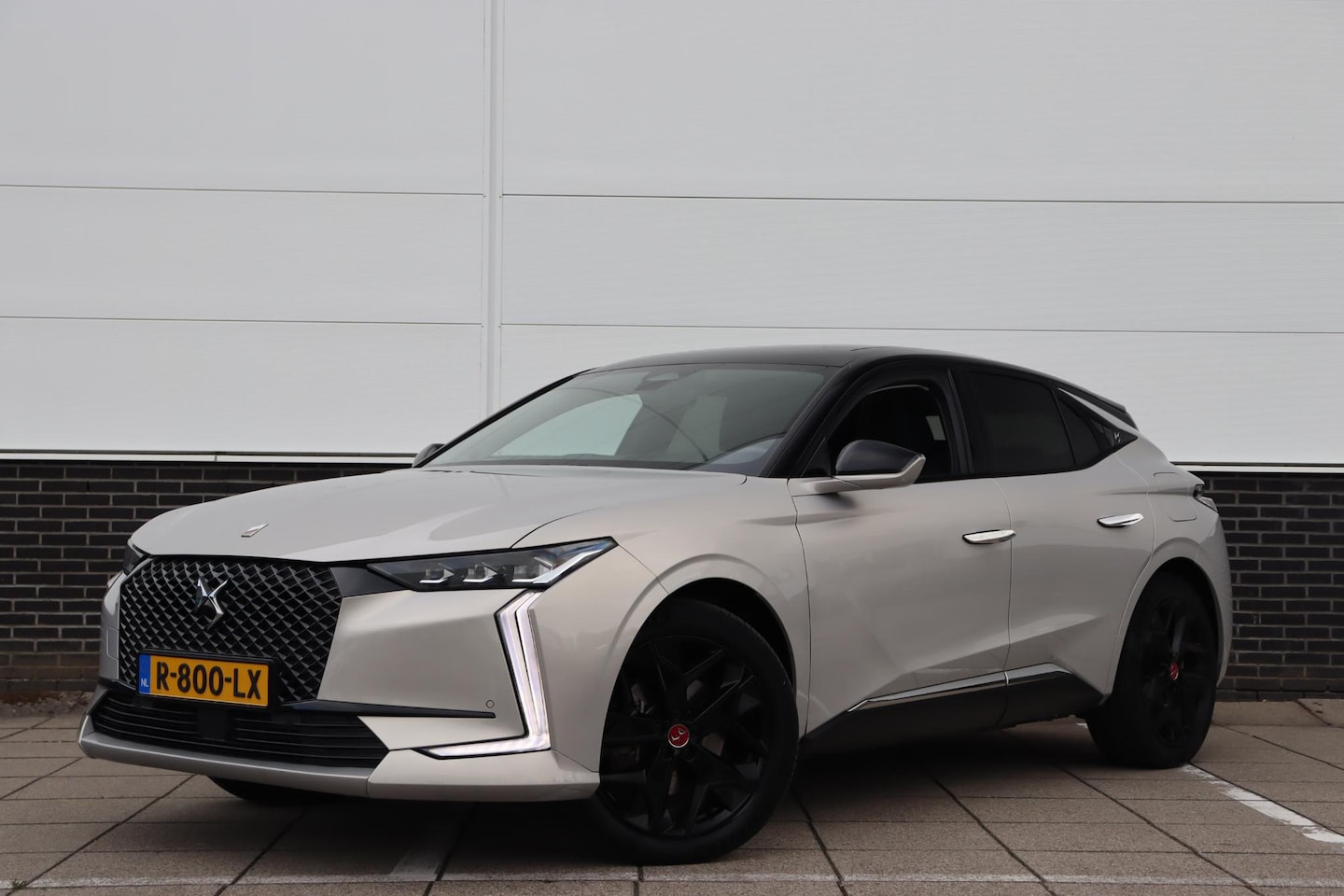 DS 4 - E-Tense Performance Line+ * PHEV * SOH 93% * Panoramadak * 100% Luxe - AutoWereld.nl