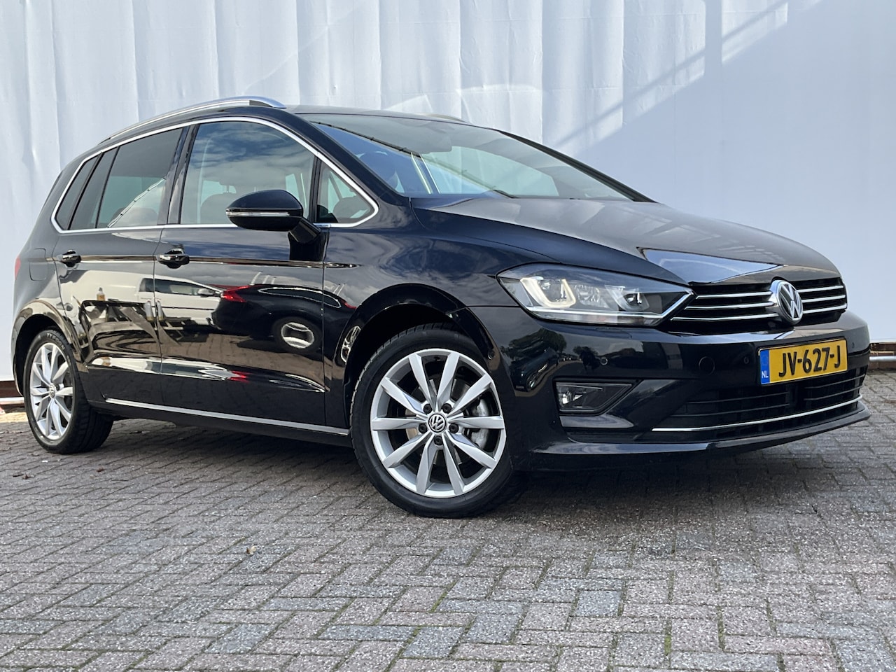 Volkswagen Golf Sportsvan - 1.4 TSI Highline Automaat Trekhaak Adap.Cruise Nav/Cam Stoelverw Hoogzitter! - AutoWereld.nl