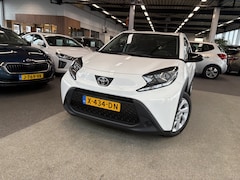 Toyota Aygo X - 1.0 VVT-i 73pk Play 5-drs. CAMERA/CARPLAY/ADAPT.CRUISE/17INCH