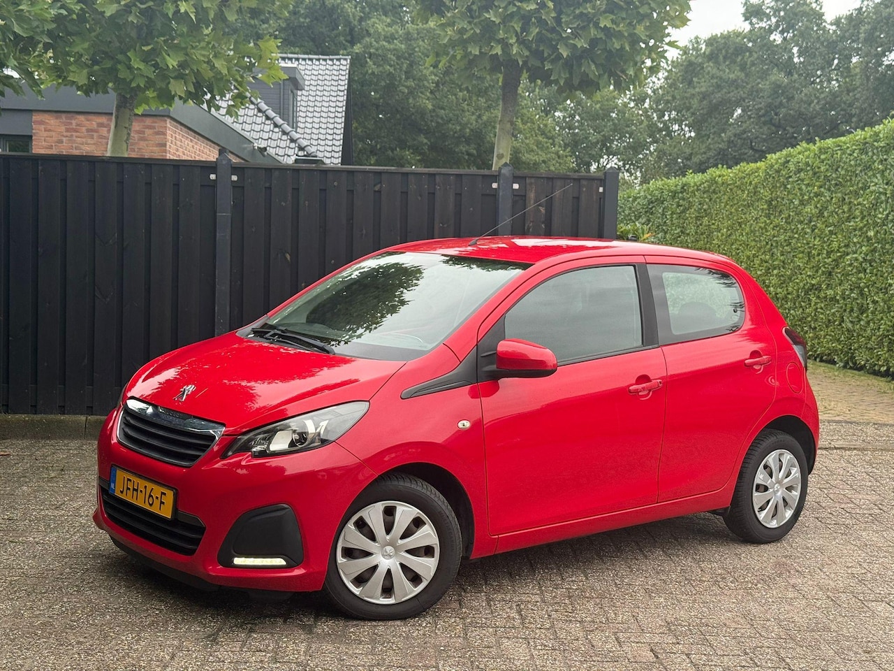 Peugeot 108 - 1.0 e-VTi Access airco Bluetooth - AutoWereld.nl