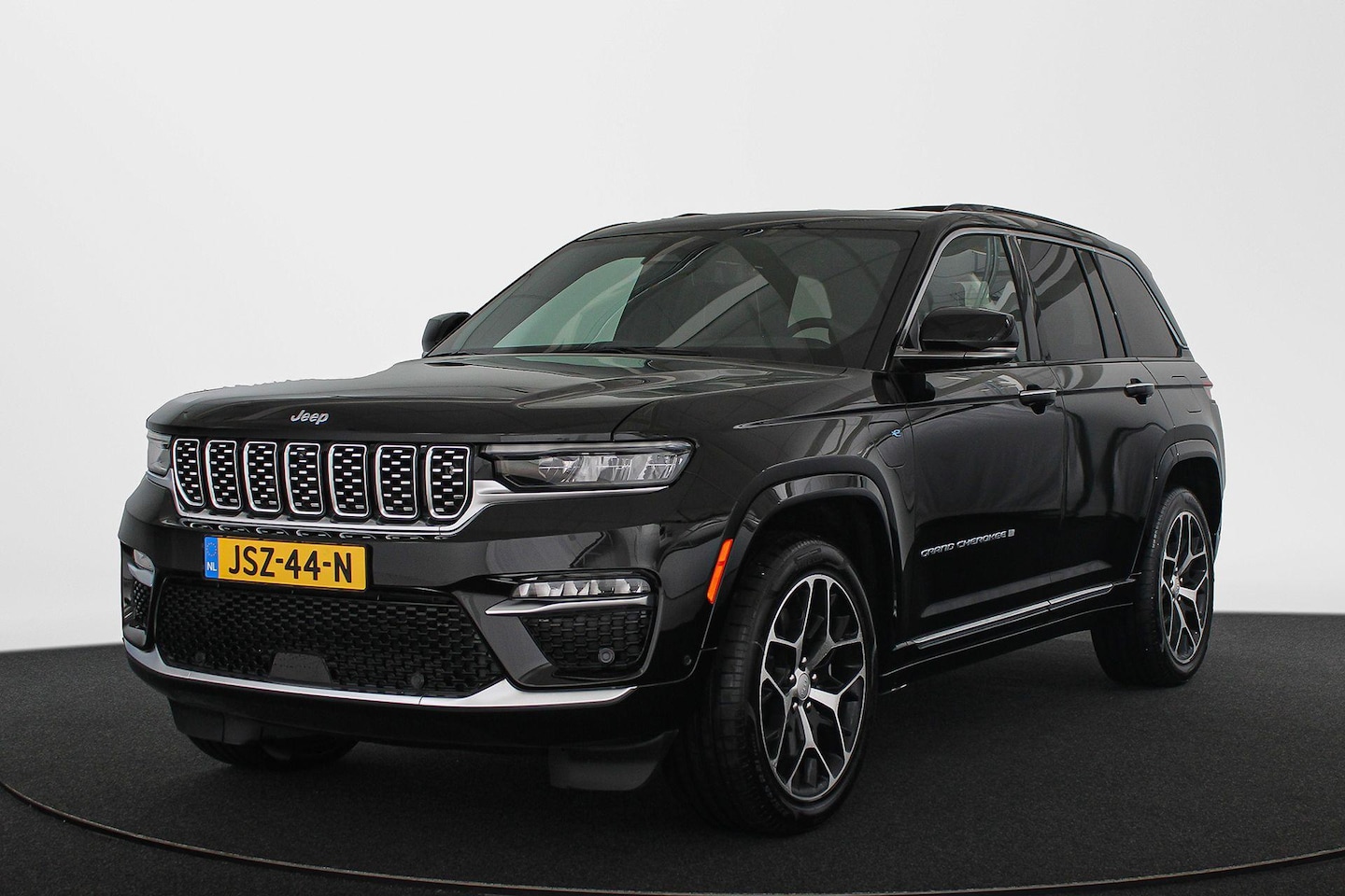 Jeep Grand Cherokee - 2.0 Summit Reserve 4xe / McIntosh Audio / Passenger Display / Panoramadak - AutoWereld.nl