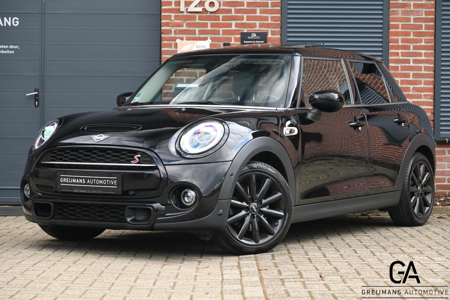 MINI Cooper S - Mini 2.0 S|PANORAMADAK|CARPLAY|STOELVERWARMING - AutoWereld.nl